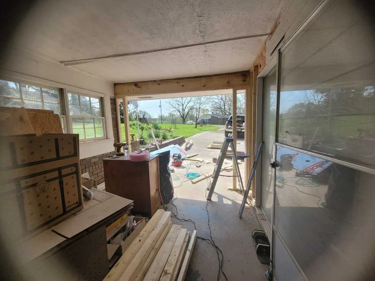 Air movers and dehumidifier for Water Mitigation Services in Grandwood Park